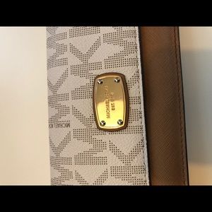 Michael kors  wallet for sale